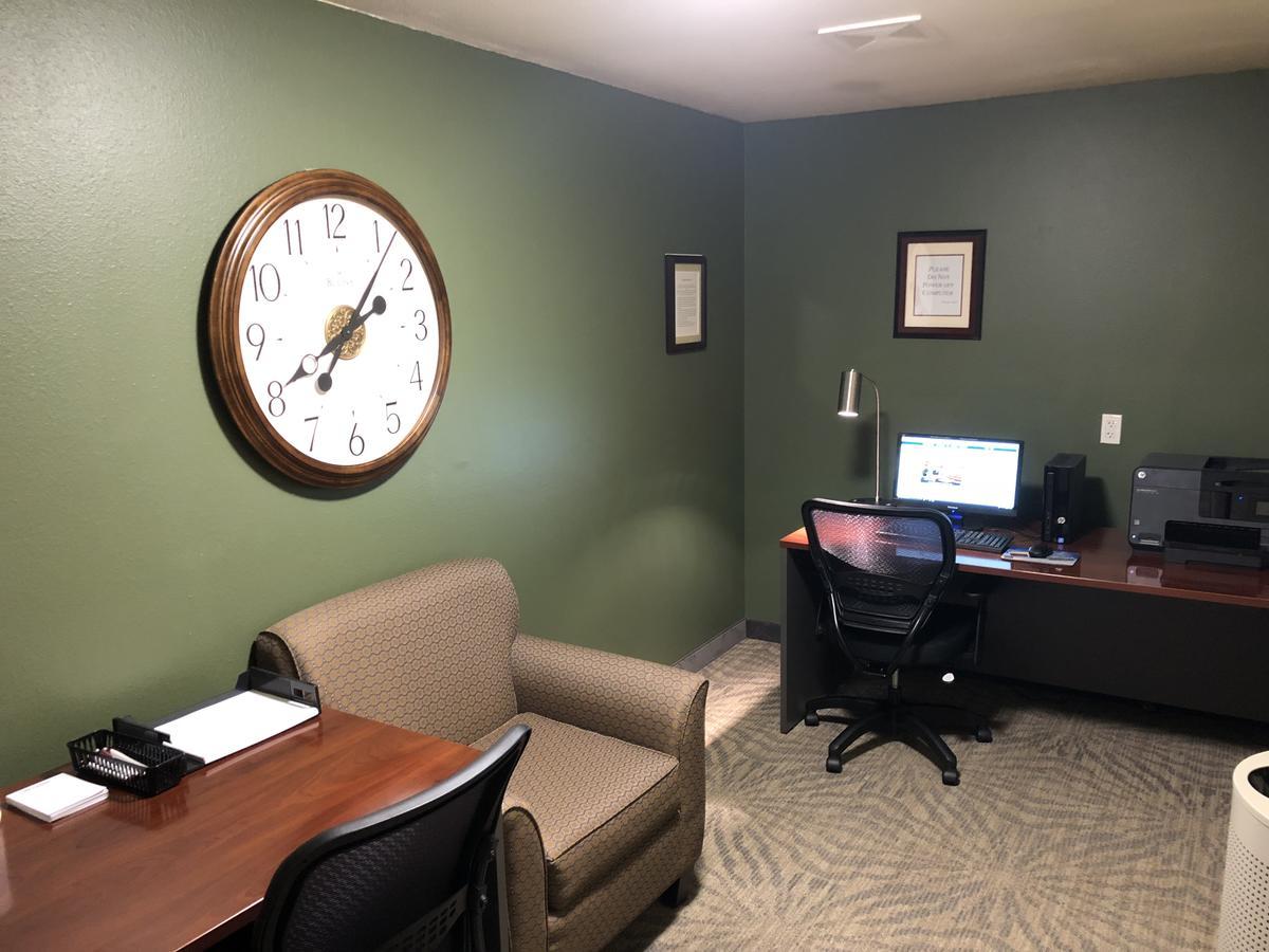 Best Western Plus Edmonds Harbor Inn Bagian luar foto